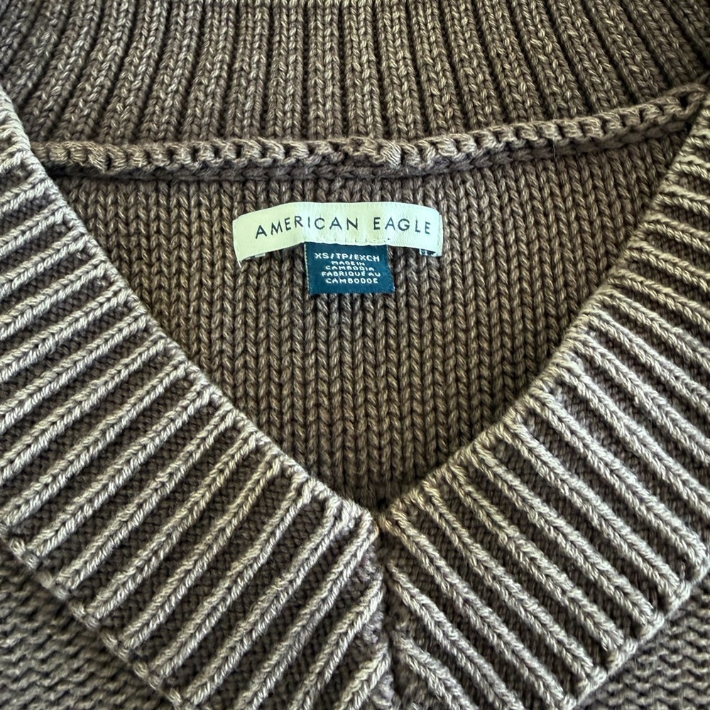 American Eagle Long Weekend V-Neck Sweater XS coffee - Picture 6 of 6